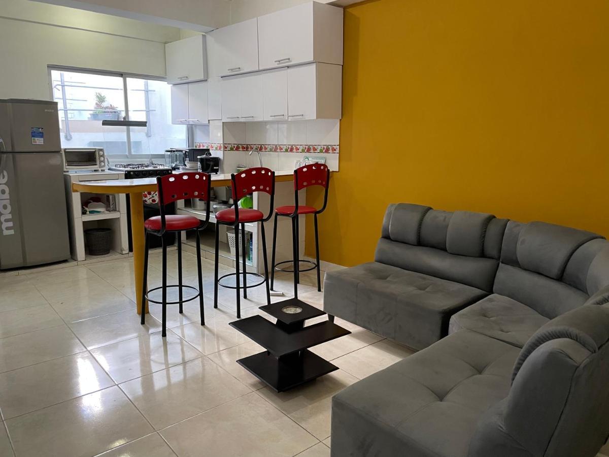 Apartamento Cerca A La Candelaria Y Hospitales Principales De Bogota Ngoại thất bức ảnh